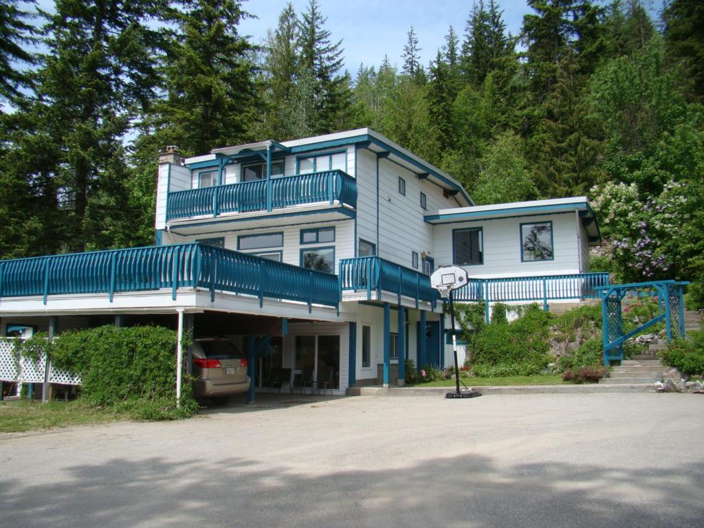 588 Alpine Lane Revelstoke, BC V0E 2S0,